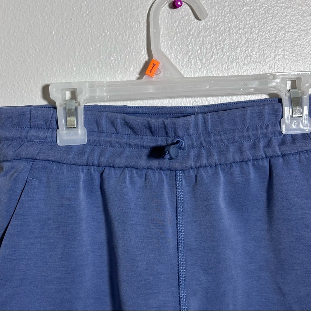 Lululemon Women Blue Softstreme High-Rise Shorts‎ Utility Blue size 4 - Picture 4 of 9